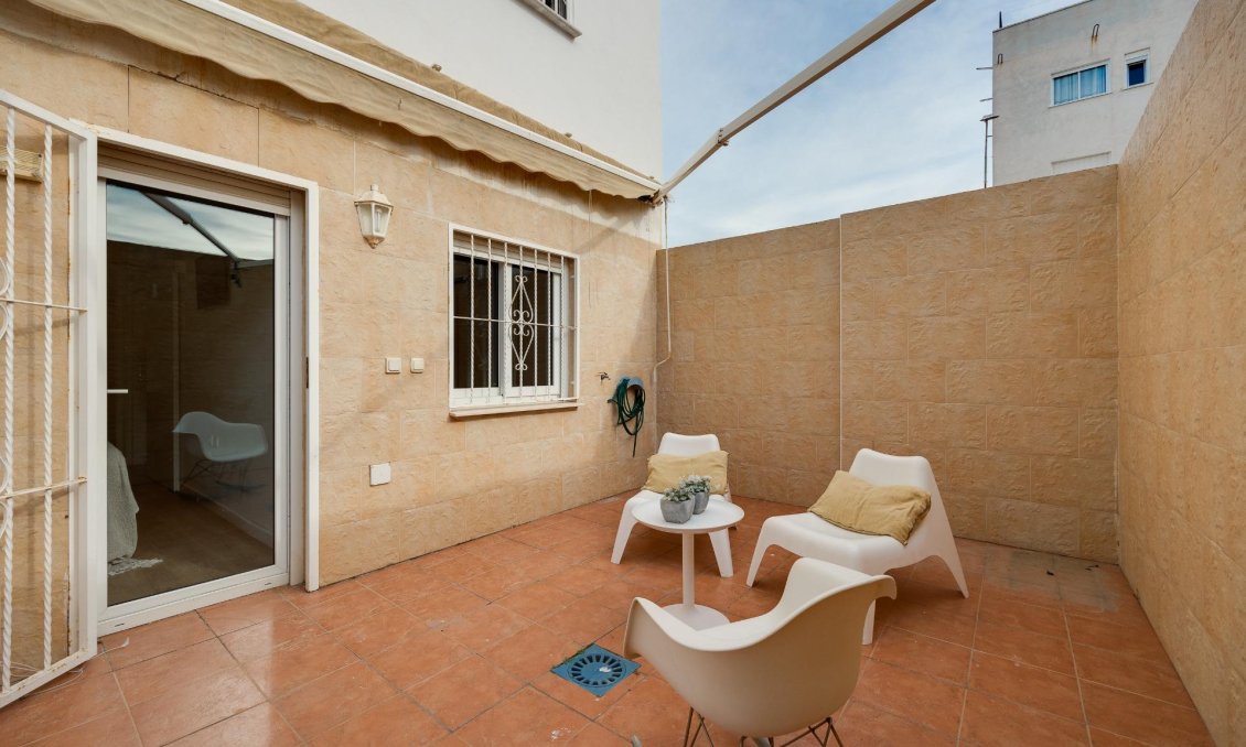Segunda mano - Apartamento -
Torrevieja - Centro