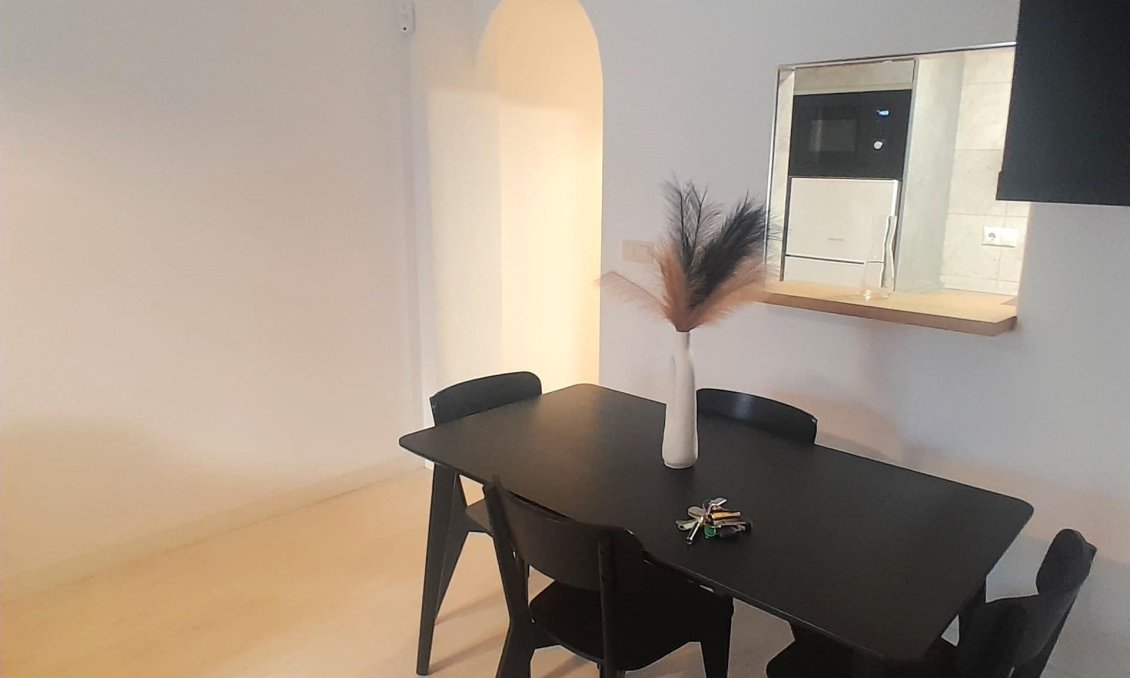 Resale - Apartment -
Torrevieja - Centro
