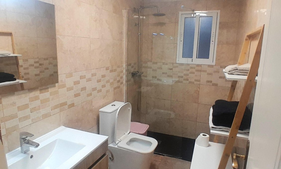 Resale - Apartment -
Torrevieja - Centro