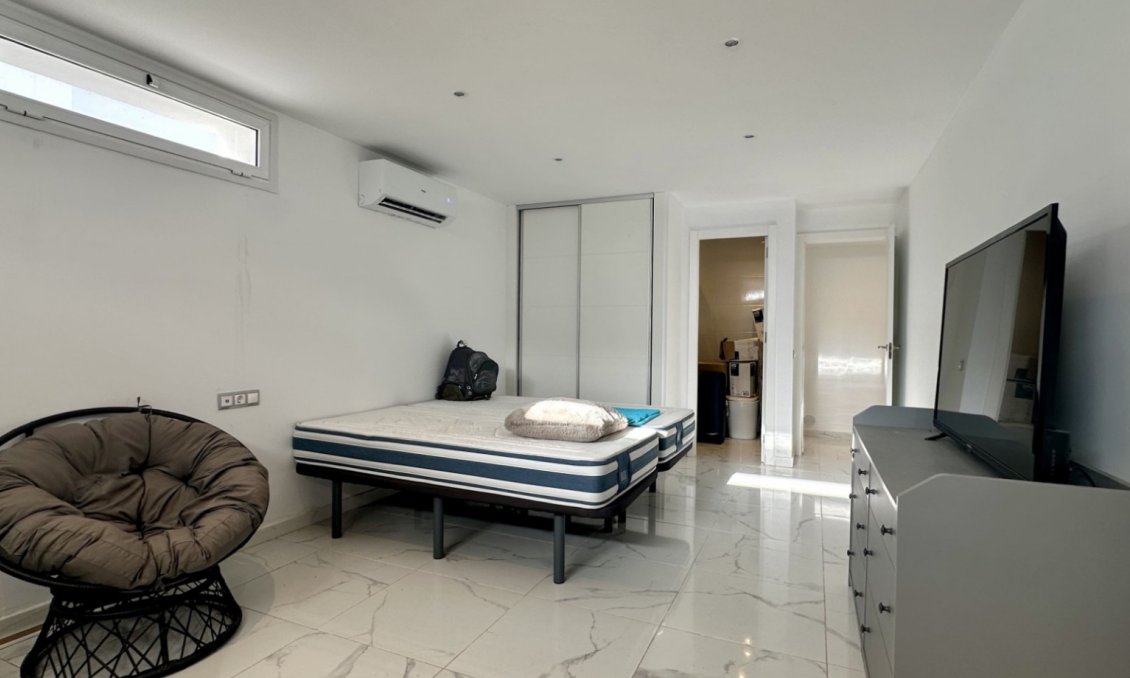 Revânzare - Vilă -
Rojales - Inland