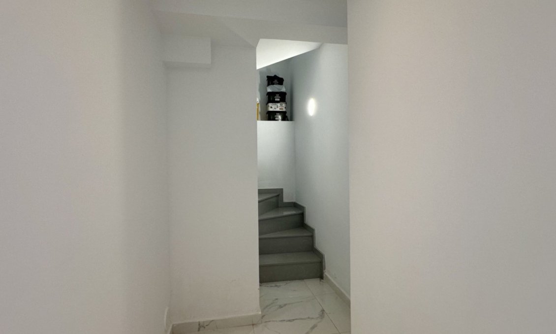 Revânzare - Vilă -
Rojales - Inland