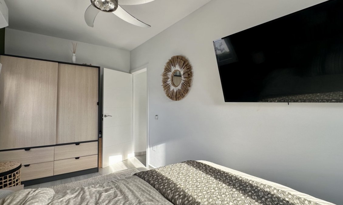 Revânzare - Vilă -
Rojales - Inland