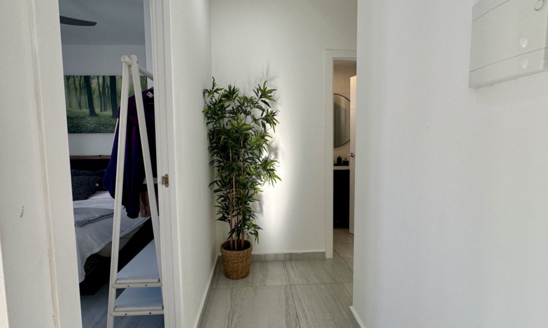 Revânzare - Vilă -
Rojales - Inland