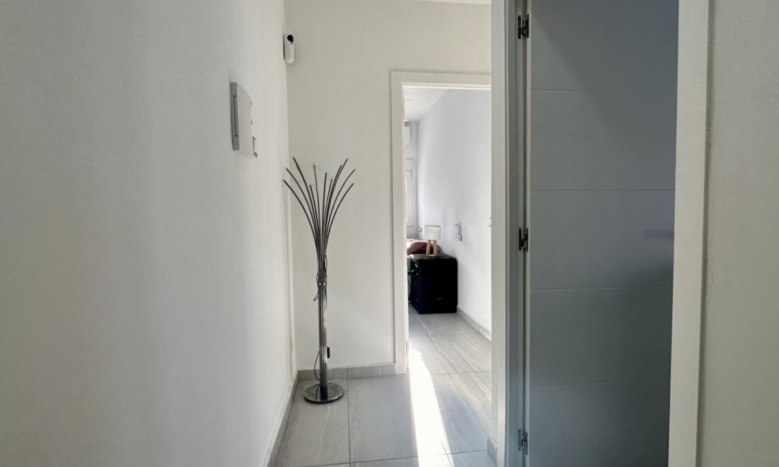 Revânzare - Vilă -
Rojales - Inland