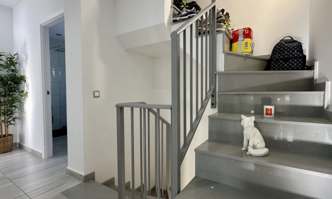 Revânzare - Vilă -
Rojales - Inland