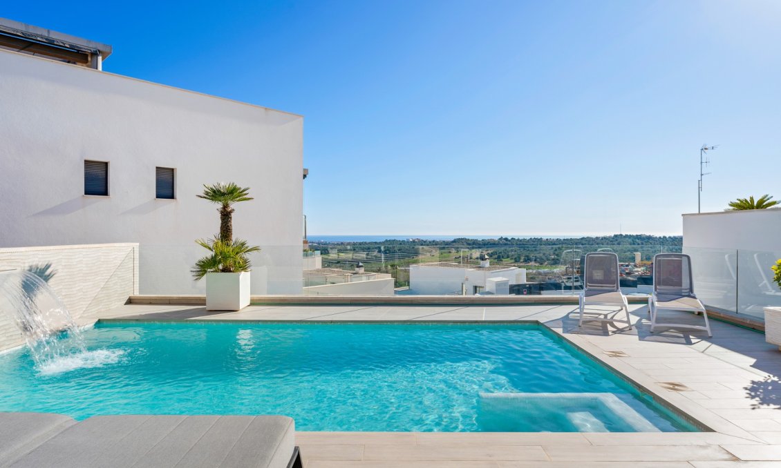 Resale - Villa -
San Miguel de Salinas - Inland