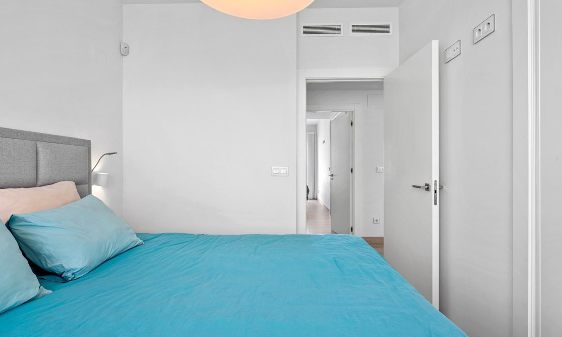 Resale - Villa -
San Miguel de Salinas - Inland