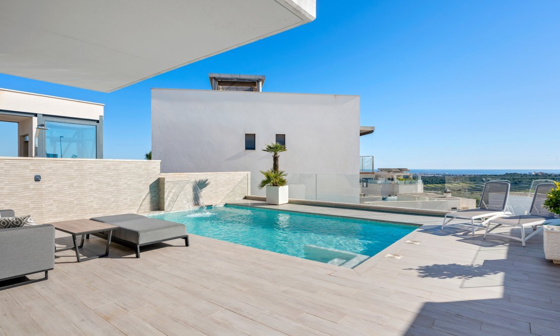 Resale - Villa -
San Miguel de Salinas - Inland