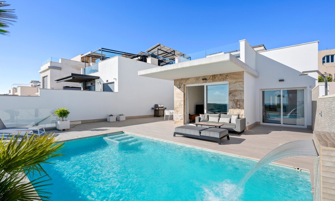 Resale - Villa -
San Miguel de Salinas - Inland