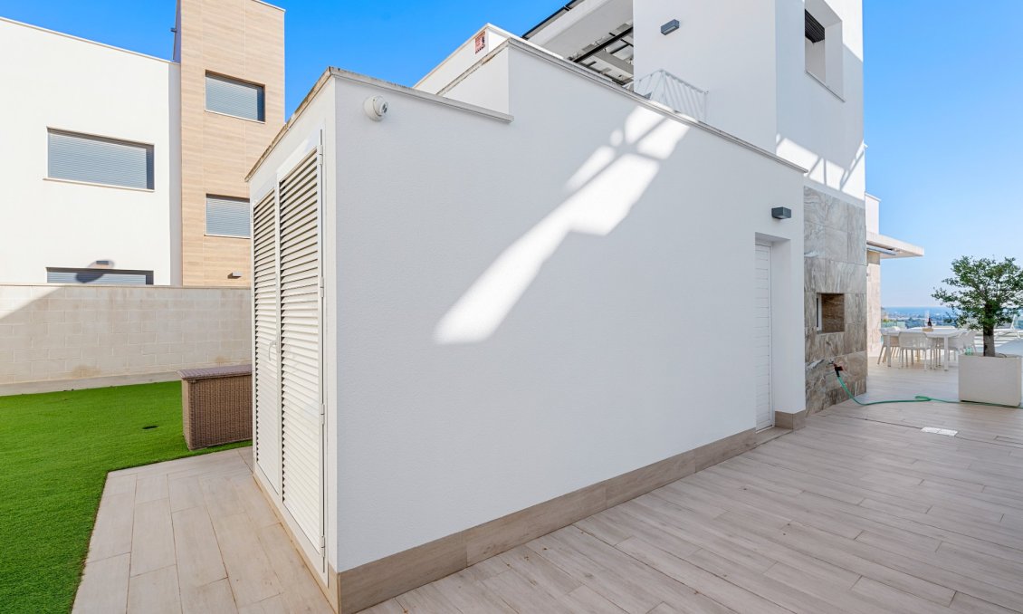 Resale - Villa -
San Miguel de Salinas - Inland