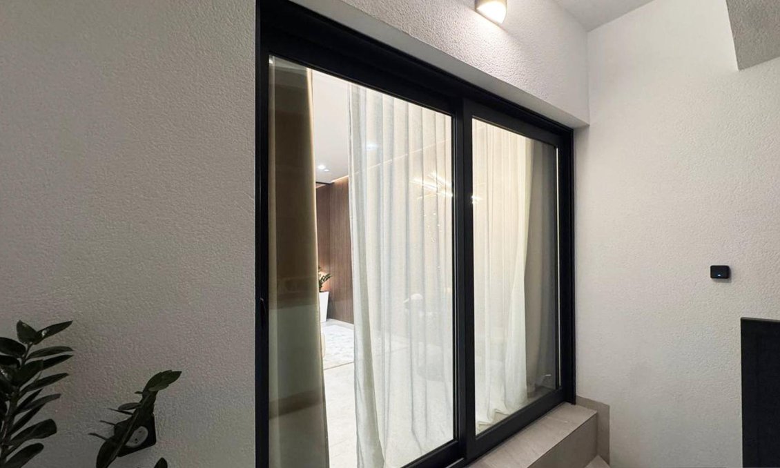 Segunda mano - Apartamento -
Torrevieja - Playa de los Locos