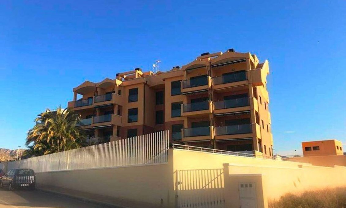 Resale - Penthouse -
Puerto de Mazarron - El Alamillo