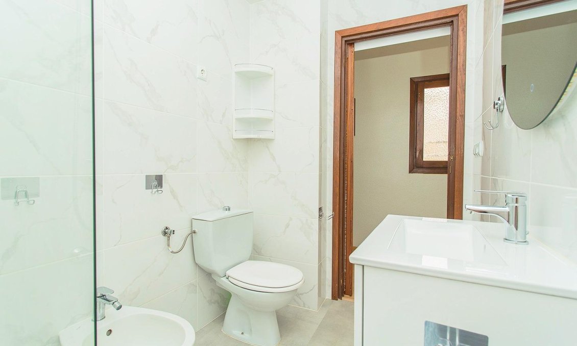 Wiederverkauf - Wohnung -
Torrevieja - Playa del Cura