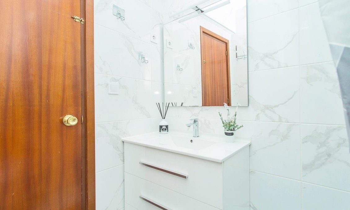 Wiederverkauf - Wohnung -
Torrevieja - Playa del Cura