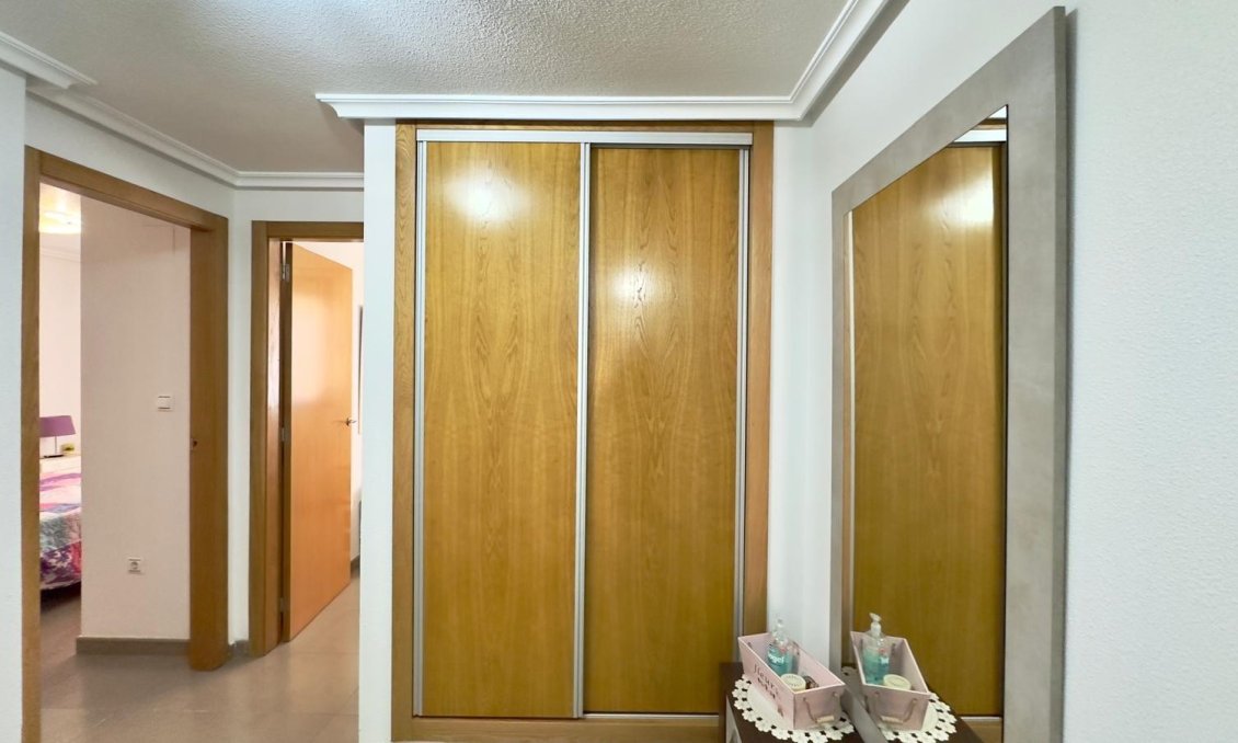 Revente - Appartement -
Torrevieja