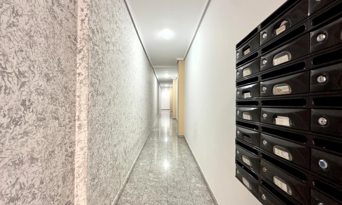 Revente - Appartement -
Torrevieja