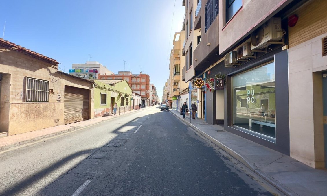 Revente - Appartement -
Torrevieja