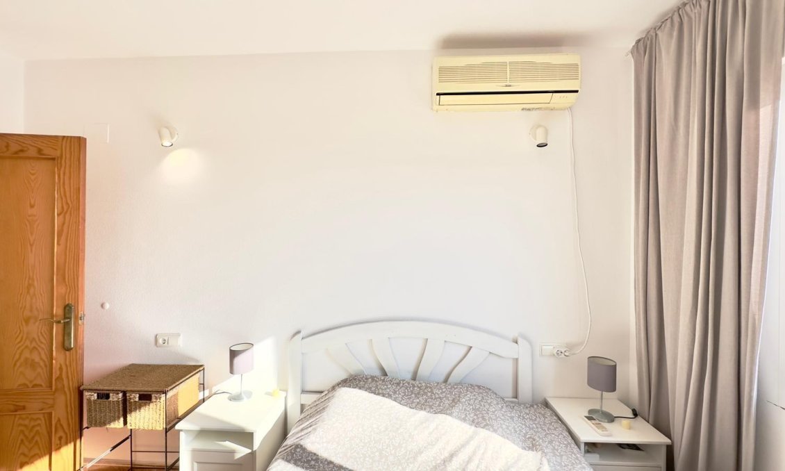 Segunda mano - Apartamento -
Torrevieja - Centro