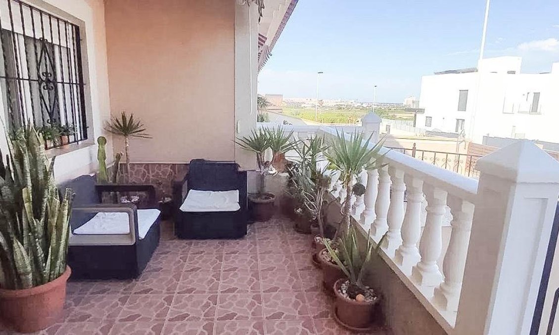Revânzare - Town House -
Torrevieja - Los Altos