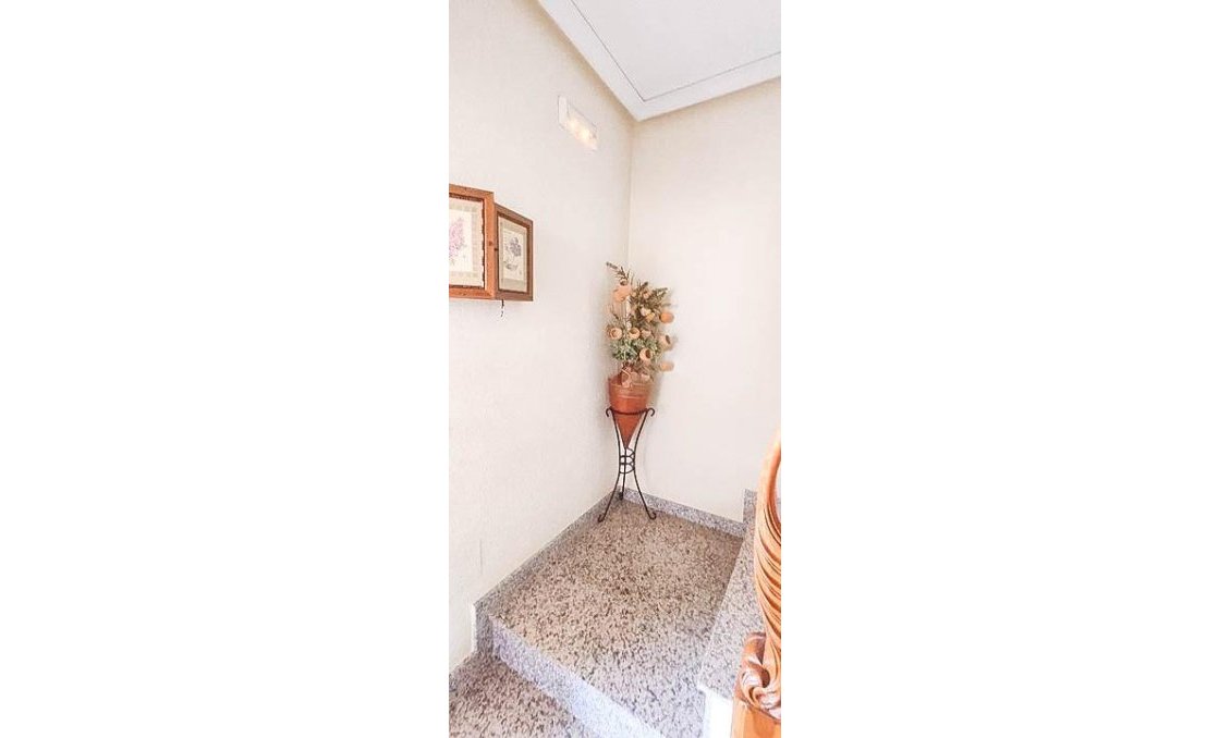 Revânzare - Town House -
Torrevieja - Los Altos