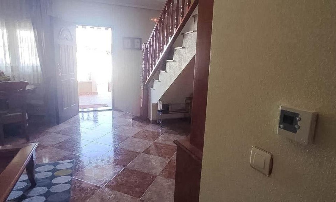 Revânzare - Town House -
Torrevieja - Los Altos