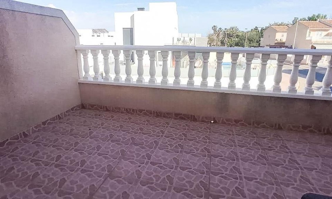 Revânzare - Town House -
Torrevieja - Los Altos