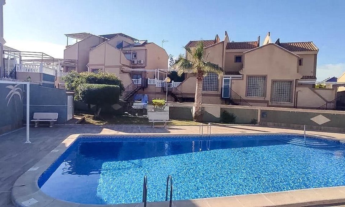 Revânzare - Town House -
Torrevieja - Los Altos