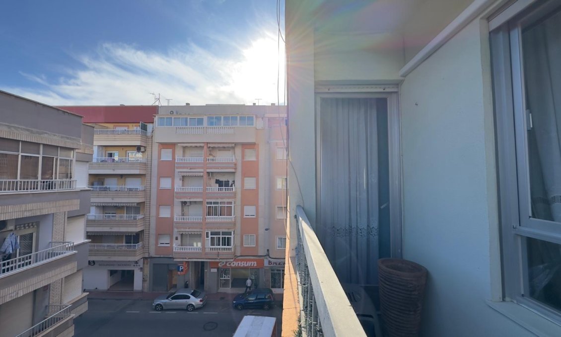 Wiederverkauf - Wohnung -
Torrevieja - Centro