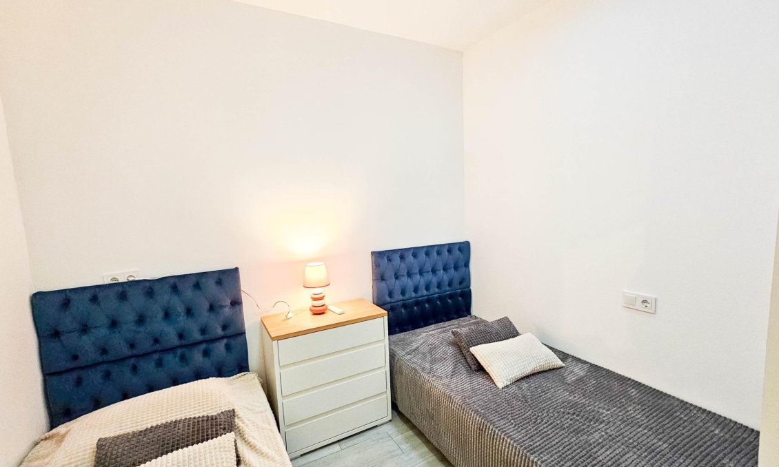 Revânzare - Town House -
Torrevieja - El Limonar