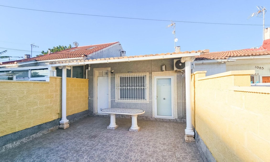 Revânzare - Town House -
Torrevieja - El Limonar