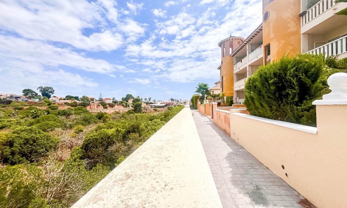 Resale - Bungalow -
Orihuela Costa - Lomas De Cabo Roig-los Dolses