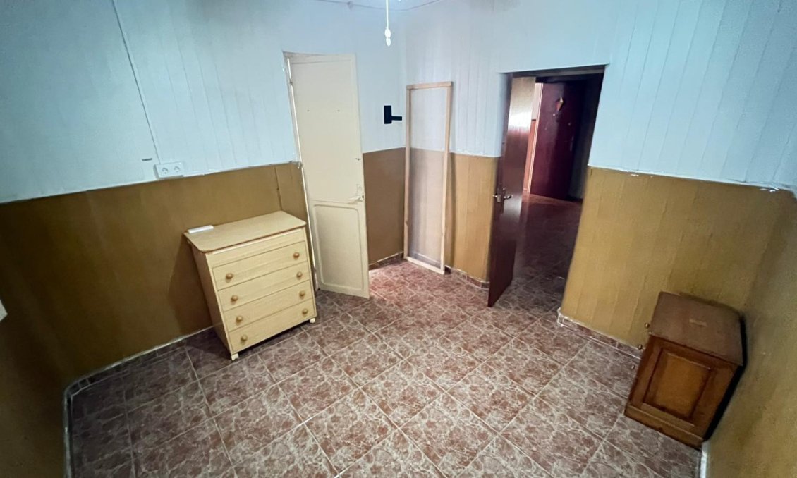 Revânzare - Apartament -
Torrevieja