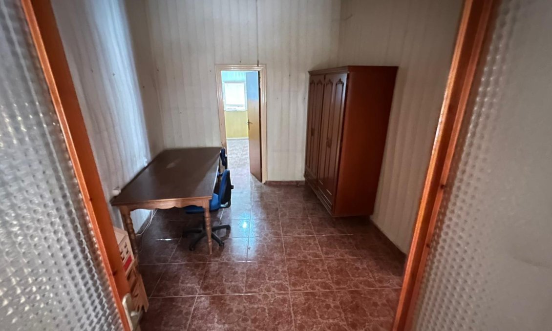 Revânzare - Apartament -
Torrevieja