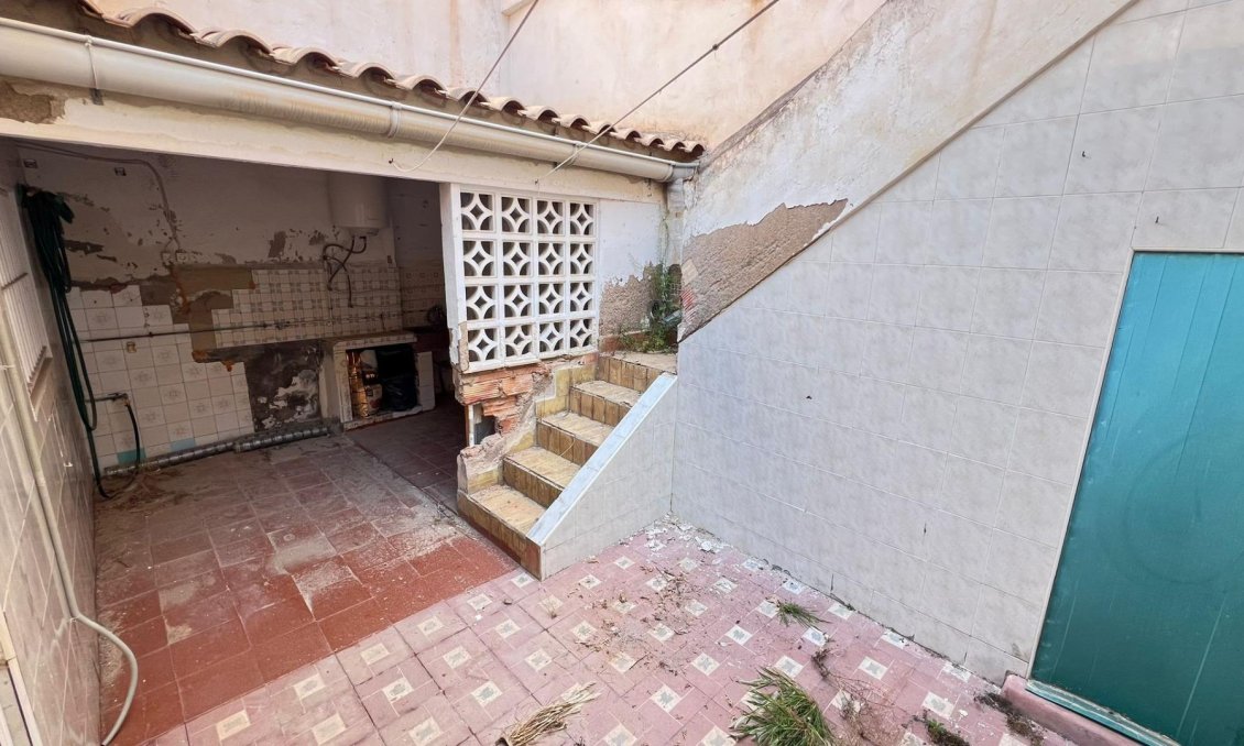 Revânzare - Apartament -
Torrevieja