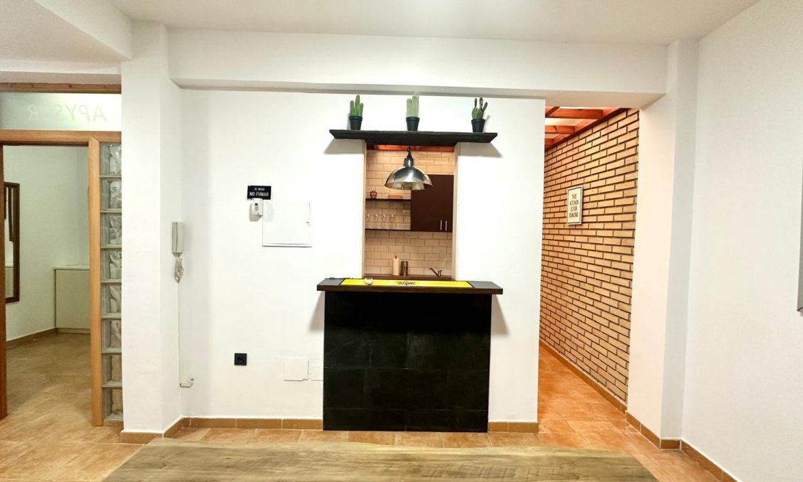 Revânzare - Apartament -
Torrevieja