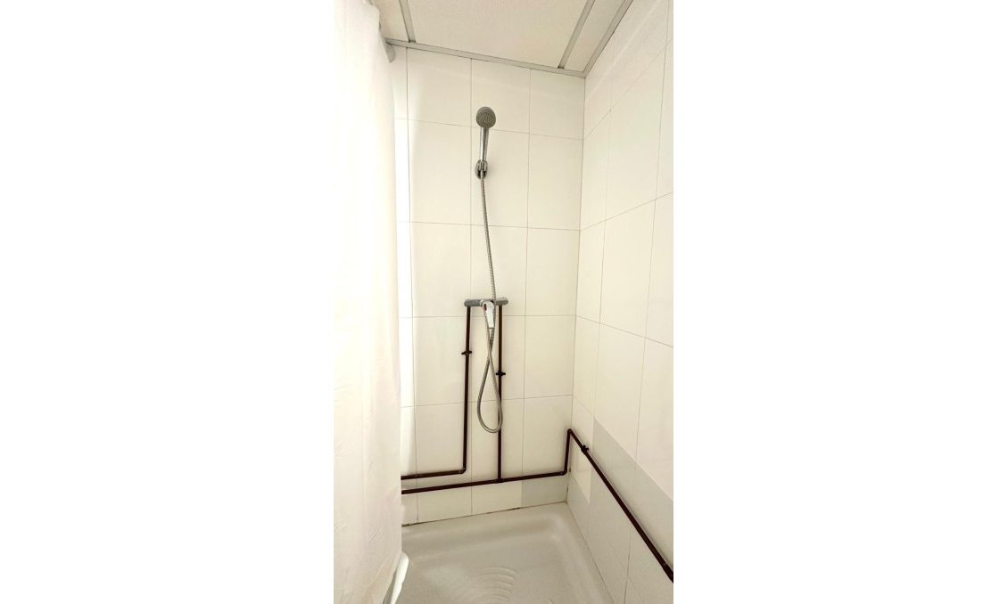 Revânzare - Apartament -
Torrevieja