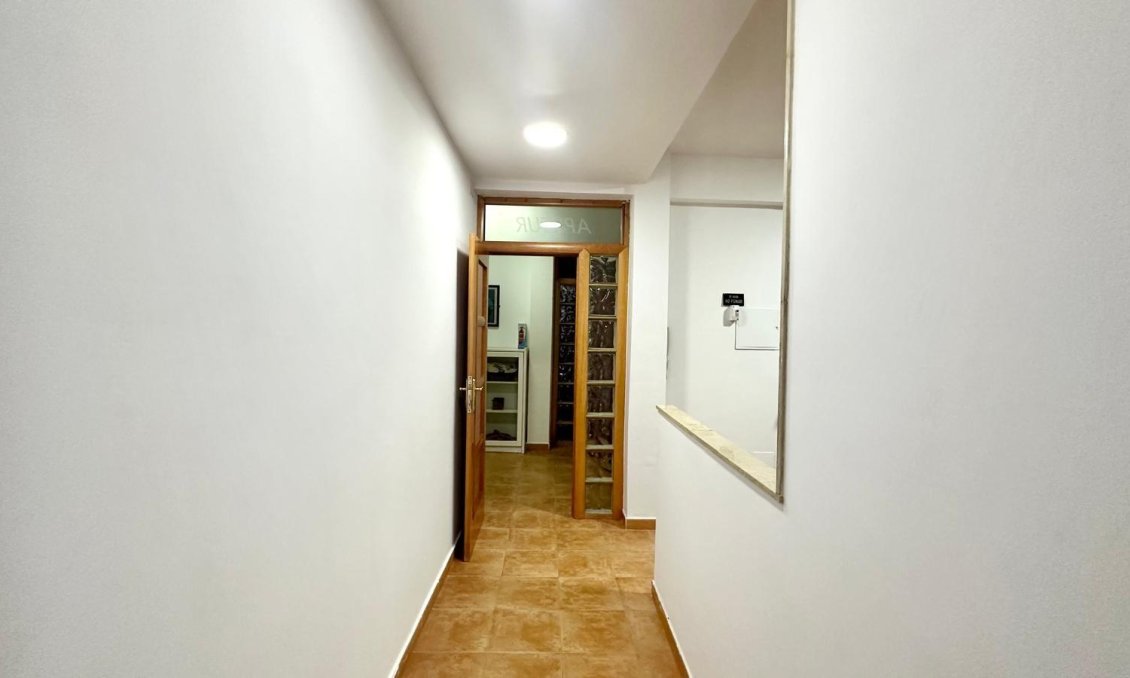 Revânzare - Apartament -
Torrevieja