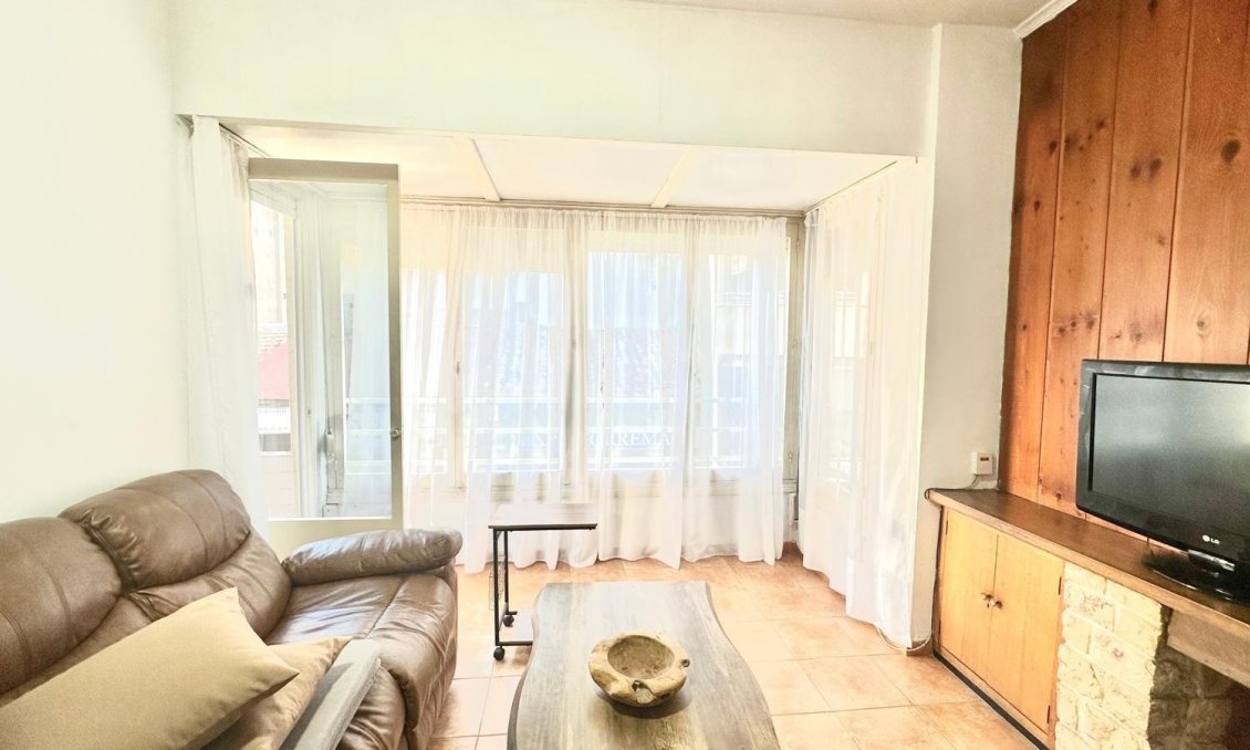 Revânzare - Apartament -
Torrevieja