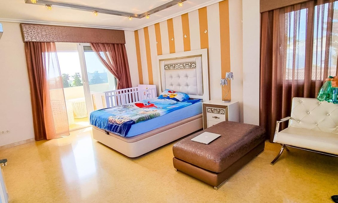 Revânzare - Vilă -
Torrevieja - Torre La Mata