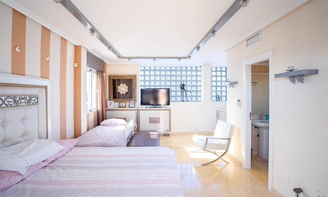 Revânzare - Vilă -
Torrevieja - Torre La Mata