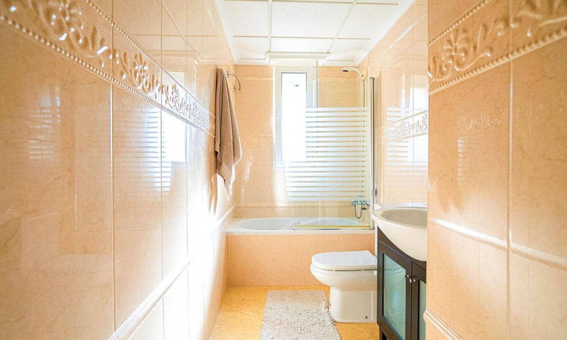 Revânzare - Vilă -
Torrevieja - Torre La Mata