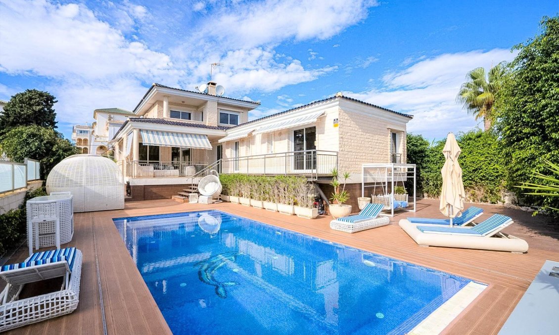 Revânzare - Vilă -
Torrevieja - Torre La Mata