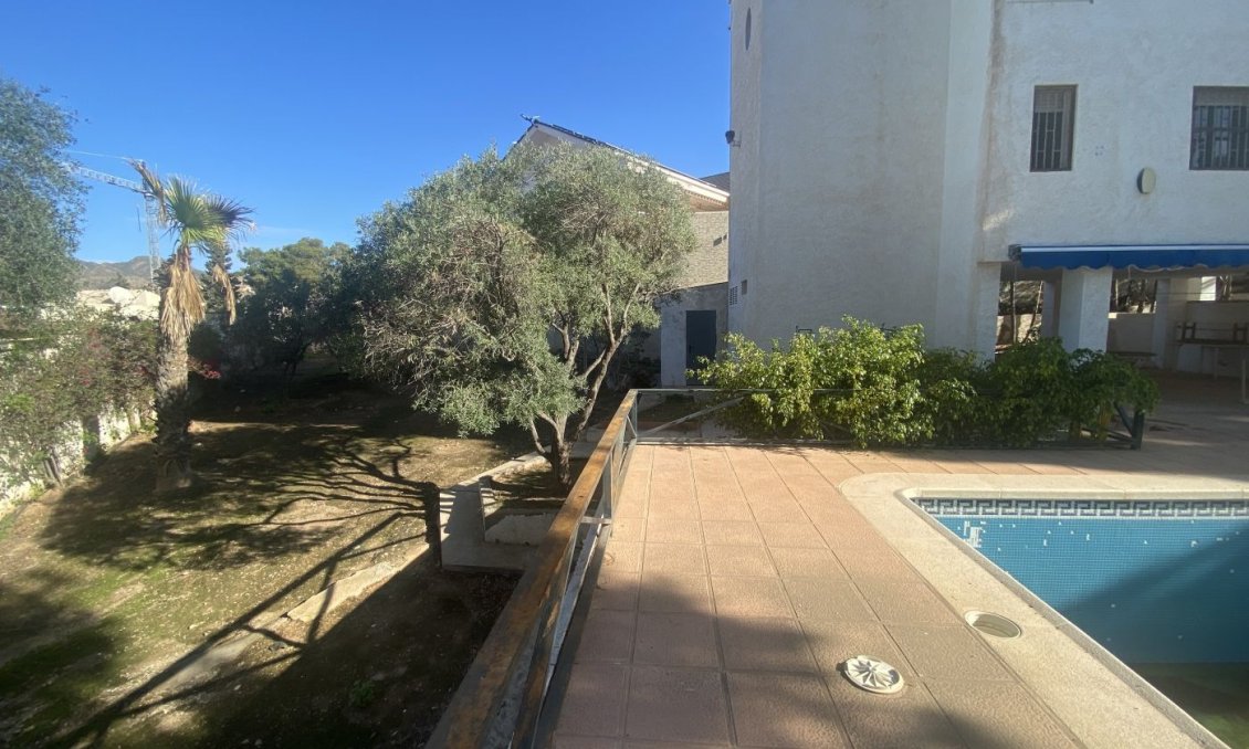 Resale - Villa -
Cartagena - Isla Plana