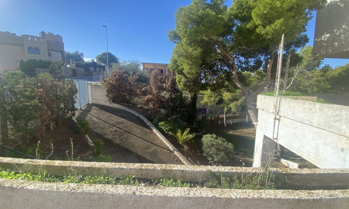 Resale - Villa -
Cartagena - Isla Plana