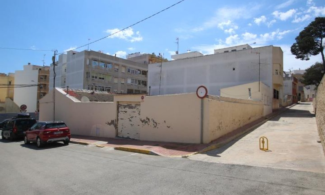 Használt Ingatlanok - Sorház -
Guardamar del Segura - Centrum