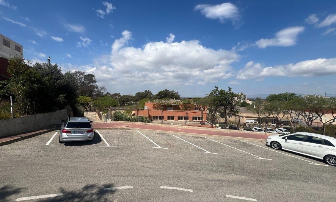 Használt Ingatlanok - Sorház -
Guardamar del Segura - Centrum