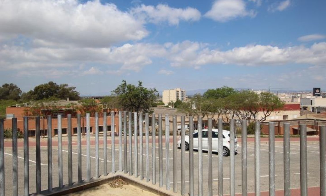 Használt Ingatlanok - Sorház -
Guardamar del Segura - Centrum