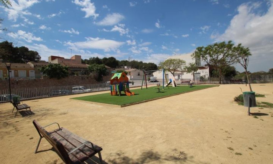 Használt Ingatlanok - Sorház -
Guardamar del Segura - Centrum