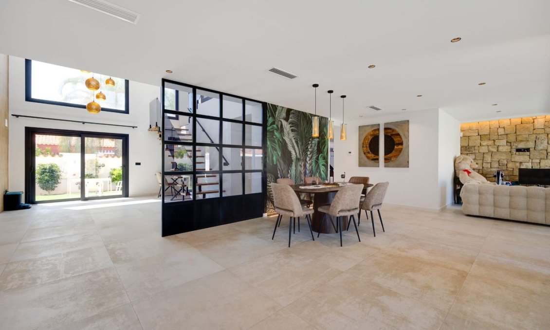 Revânzare - Vilă -
Torrevieja - Costa Blanca