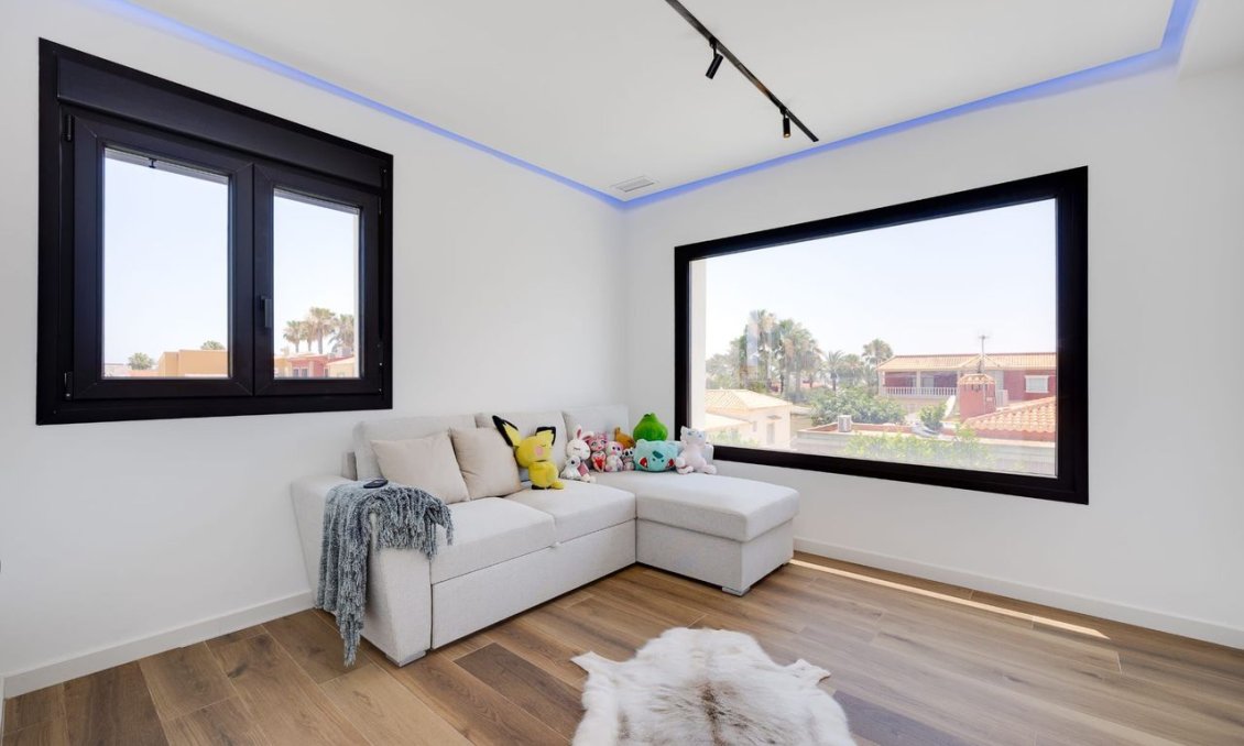 Revânzare - Vilă -
Torrevieja - Costa Blanca